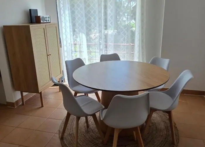 Casa Dos Amigos * تافيرا